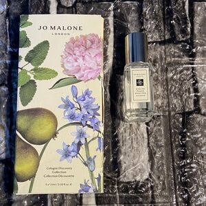 Jo Malone Fragrance Collection and Bottle